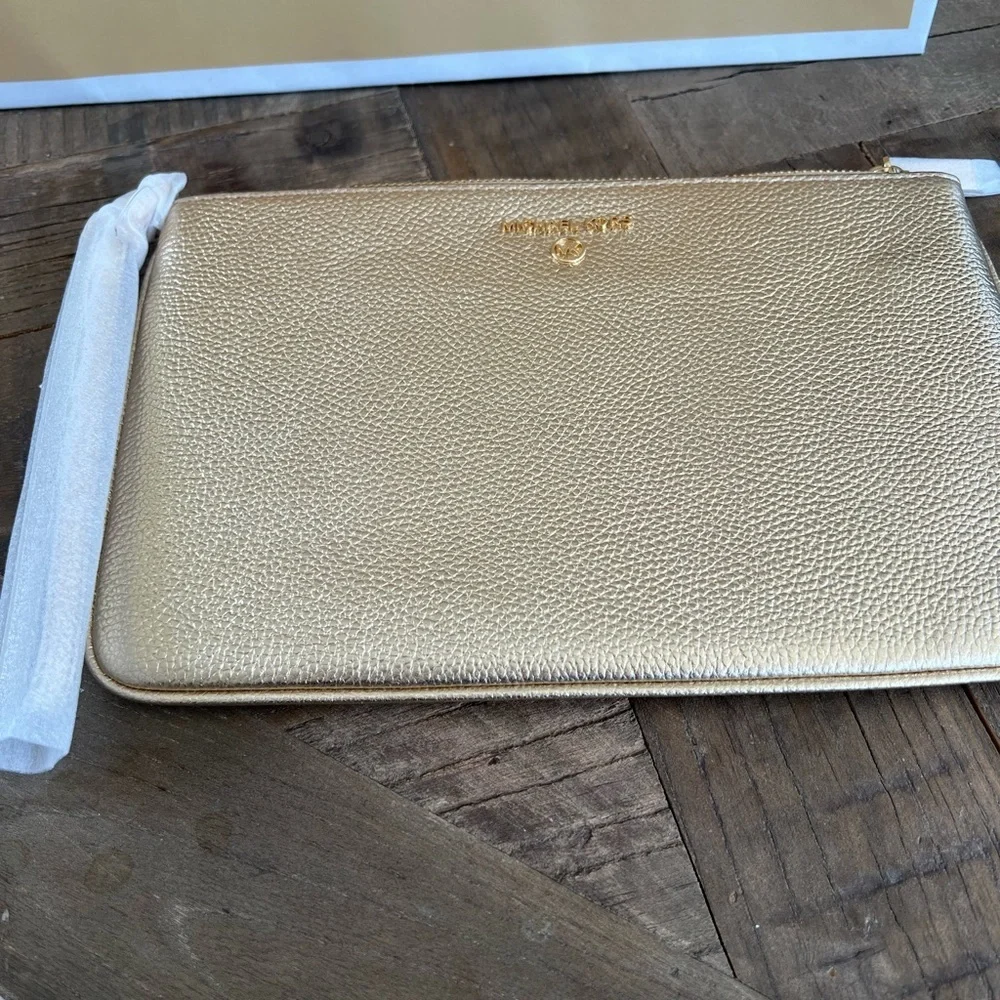 NWT Michael Kors Gold pebbled leather wristlet